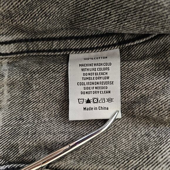 GRLFRND NWT Revolve Maeve Distressed Button Jean Jacket in Phantom Sz XS - Picture 10 of 16